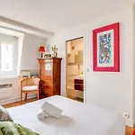 Comfy Apartment For 2 In Gare Du Nord